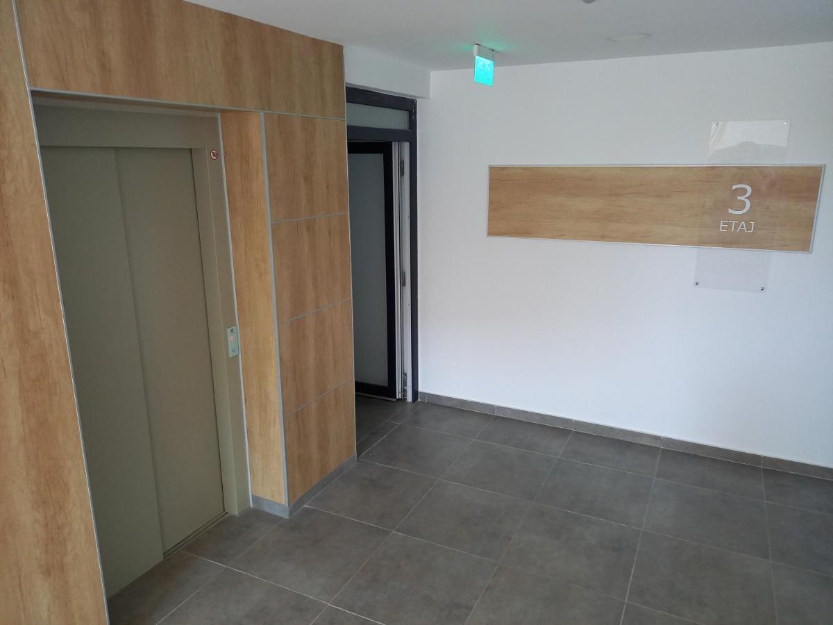 Lavanda Apartment Nagyvárad Kültér fotó
