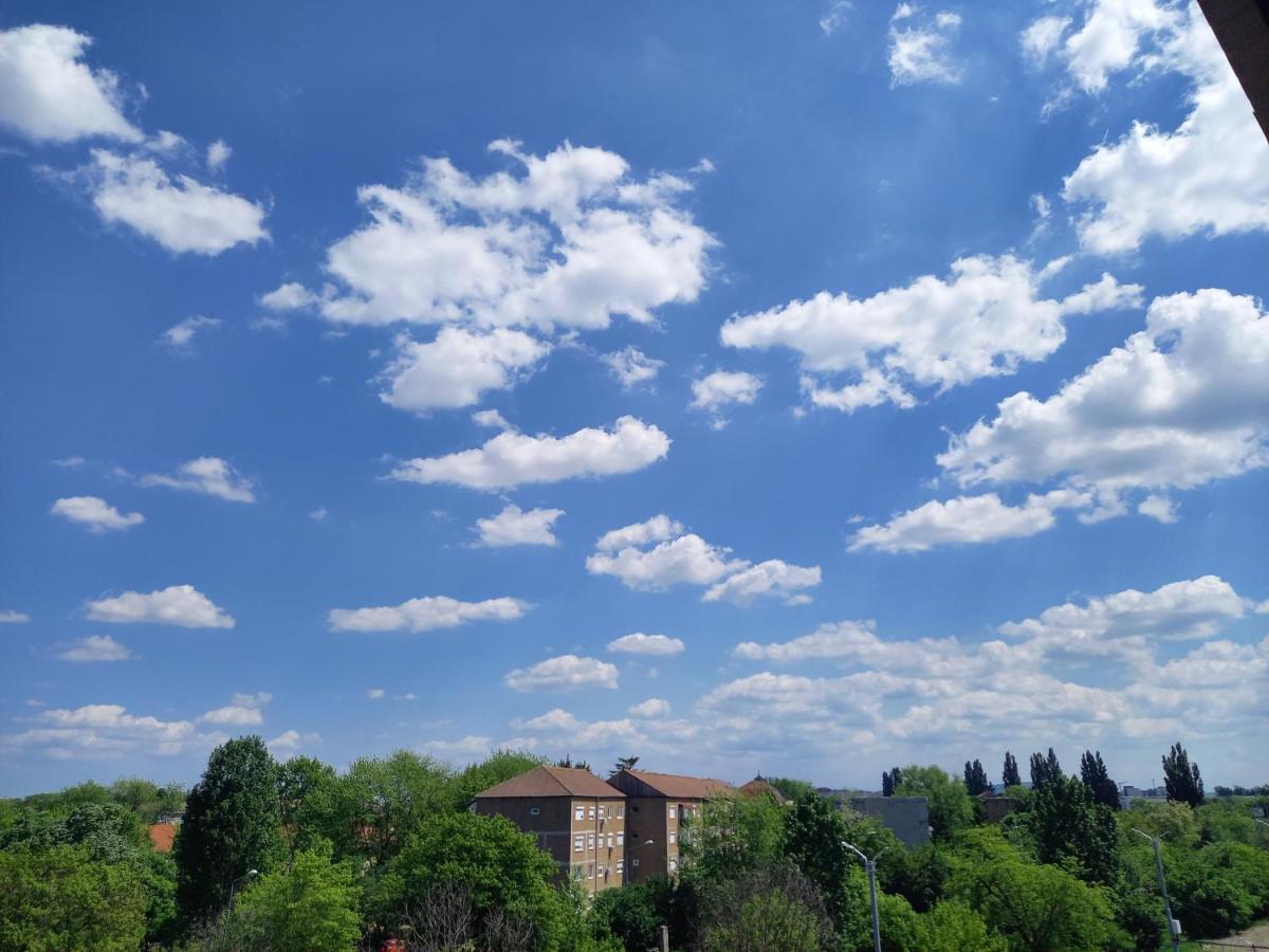 Lavanda Apartment Nagyvárad Kültér fotó