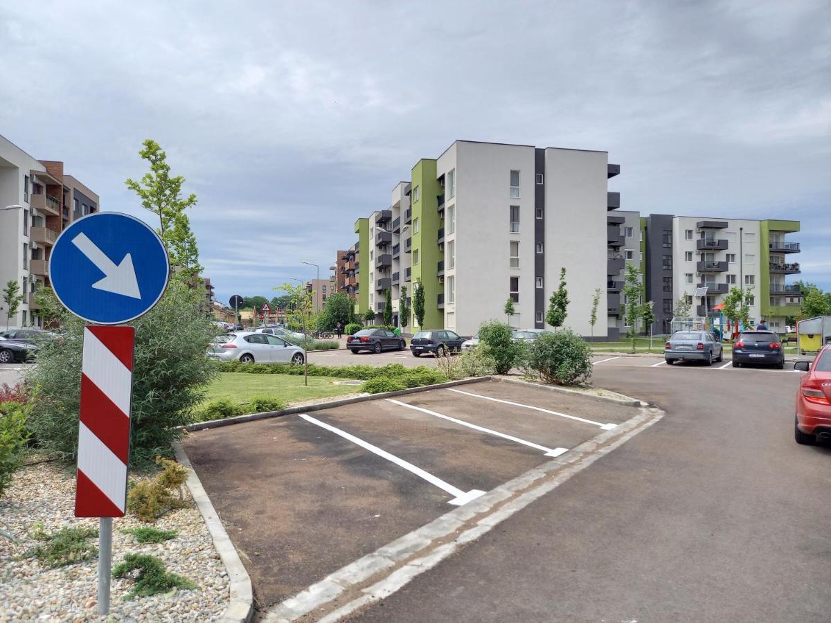 Lavanda Apartment Nagyvárad Kültér fotó
